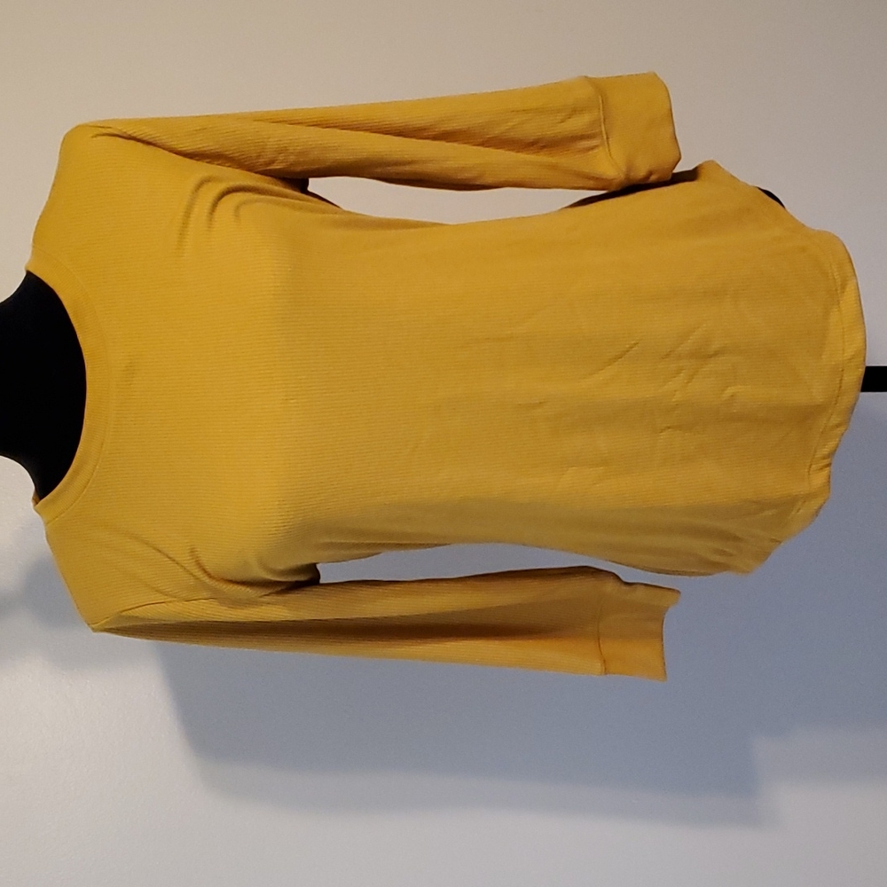 Time and Tru brand. Polyester/Rayon Spandex blend. NWOT